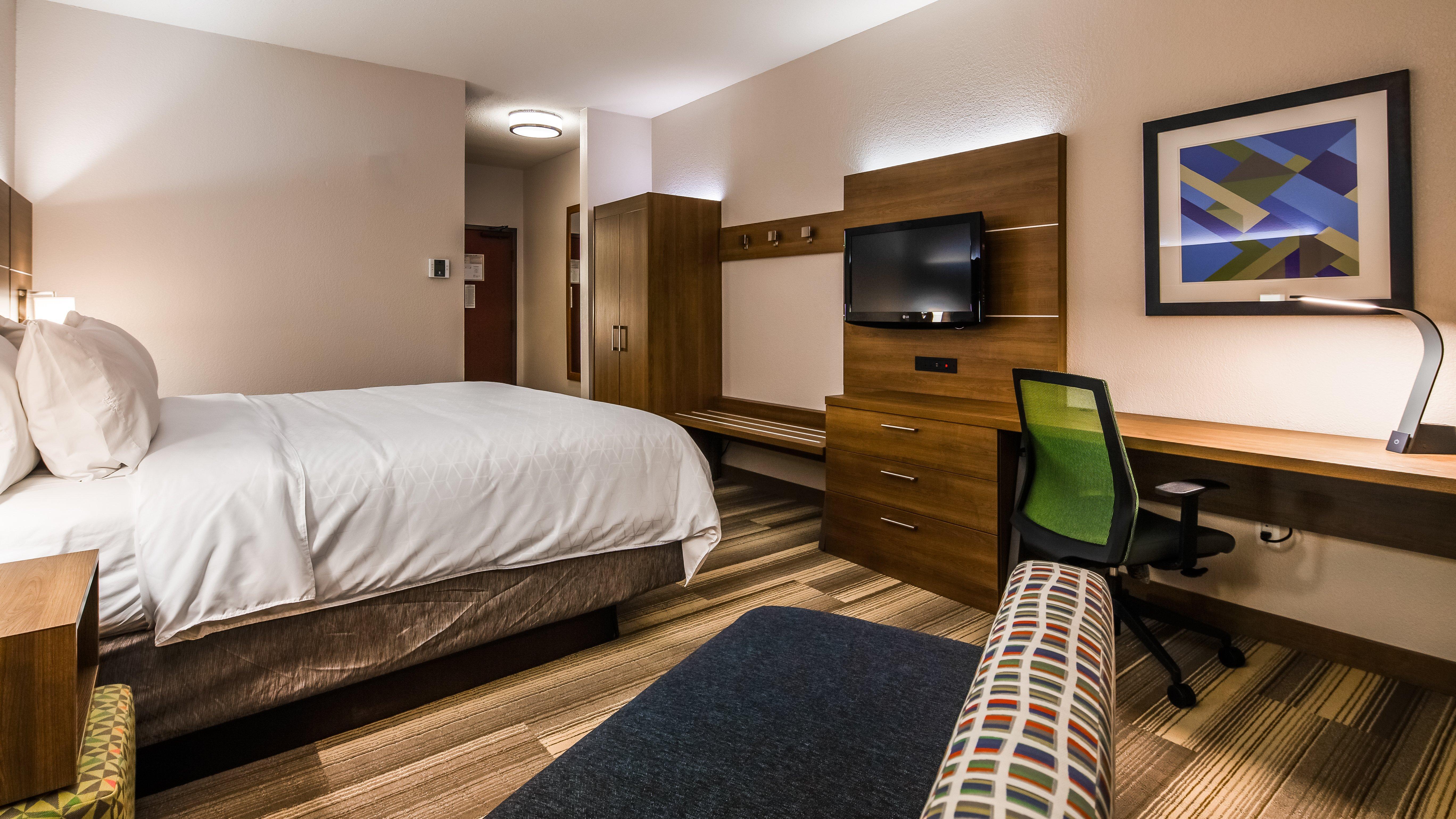 Holiday Inn Express & Suites Detroit - Farmington Hills By Ihg Northville Zewnętrze zdjęcie