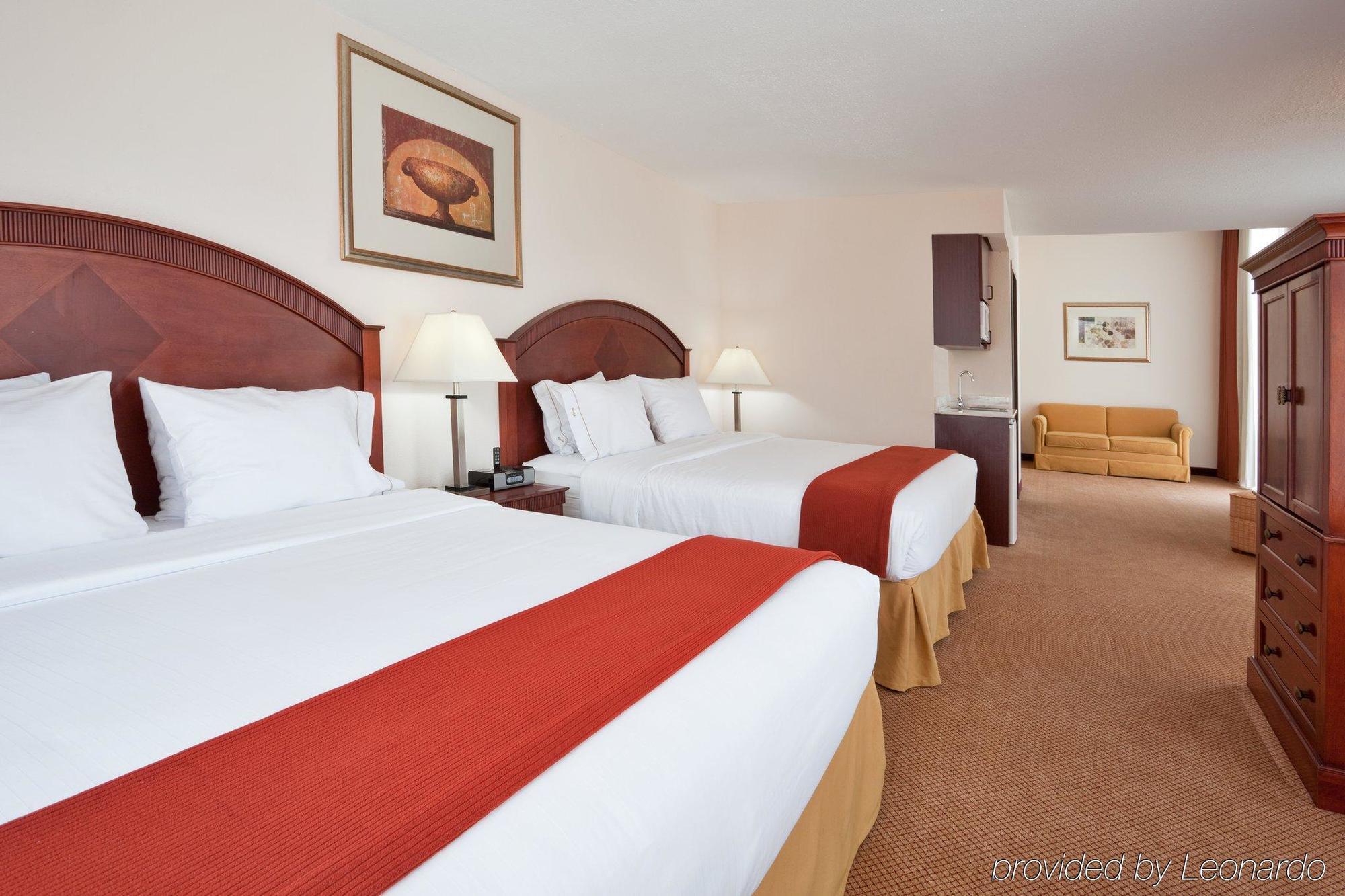 Holiday Inn Express & Suites Detroit - Farmington Hills By Ihg Northville Pokój zdjęcie